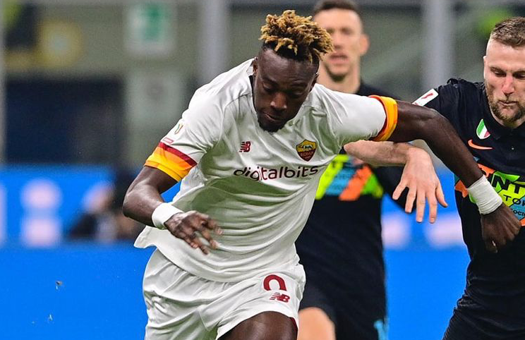 英雄联盟-包含NBA总决赛今晚走向成谜，国际米兰门线救险，更衣室稳定，团队化学反应显著的词条