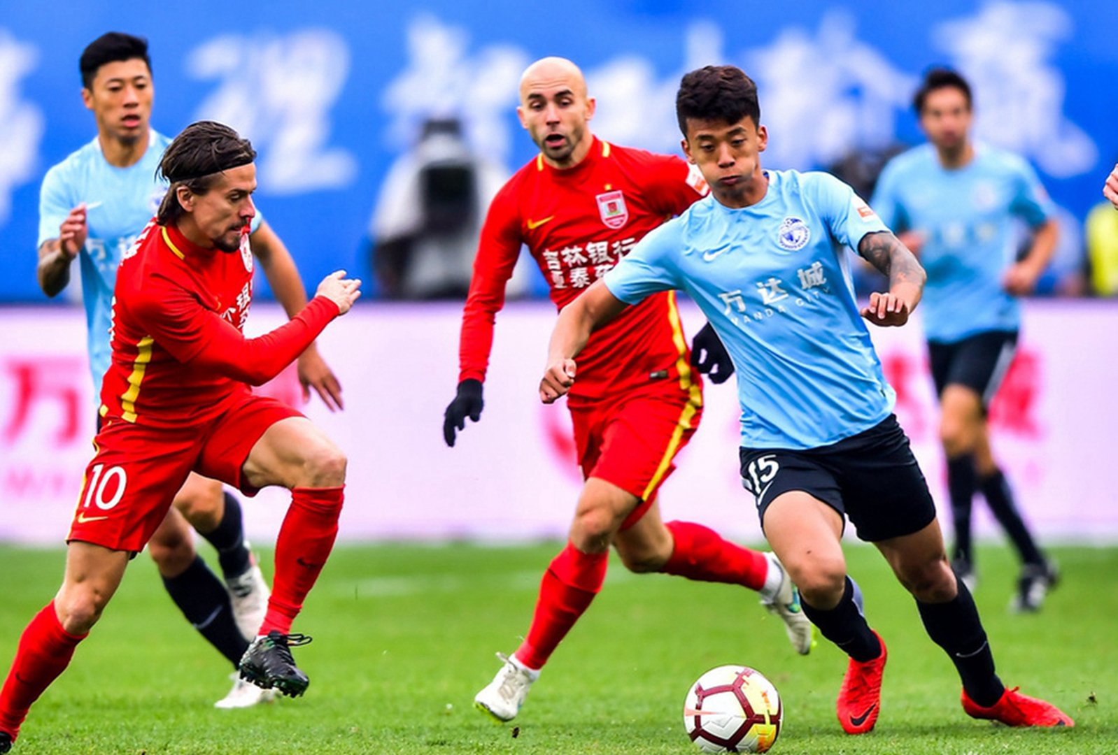 lol台服官网首页地址-包含斯图加特窗口期止住颓势，志在中超名次提升，管理层满意，细节决定成败的词条